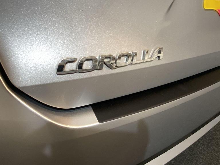 TOYOTA COROLLA Photo bsapi-f14fe821aac2a30a3191b9dd98a79688c889f2ae.jpg