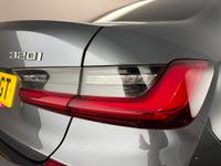 BMW 3 SERIES Photo 17