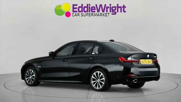 BMW 3 Series Photo bsapi-f238c93fca431ae41a1c192ad7b9903e79e4af6a.jpg