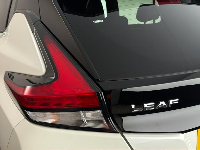 NISSAN LEAF Photo bsapi-f2c287465e09f315431c2507bc6cf33ee7807069.jpg
