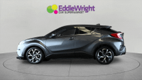 Toyota C-HR Photo 2