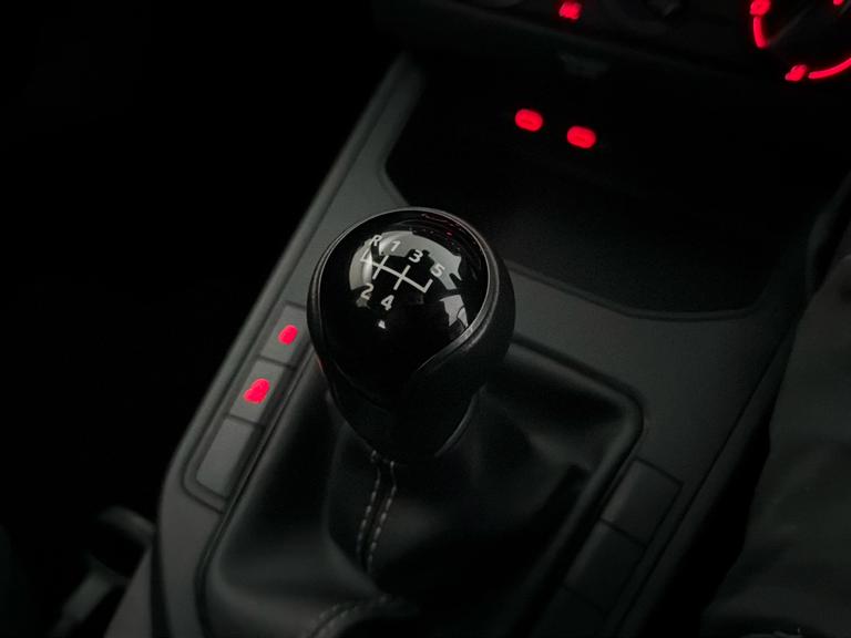 SEAT ARONA Photo bsapi-f34f3e655b1c9c726e9f1bc1d373015da63d80be.jpg