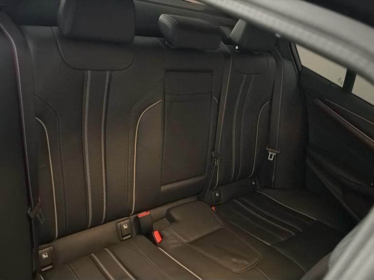 BMW 5 Series Photo bsapi-f35f40fa8ab3cc0b24655f6463ec0e461c7160c2.jpg