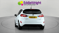 Ford FIESTA Photo 5