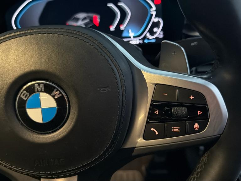 BMW 5 Series Photo bsapi-f4bbc8fad01d244ee92779f310138f89bc1f6ccf.jpg
