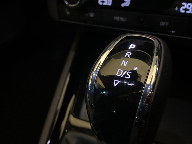 ŠKODA KAMIQ Photo bsapi-f4fccd075430c774f33ec5eb5b34fbda06f45253.jpg