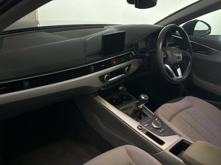 Audi A4 Photo bsapi-f507eec6d901d6e6711de76ed7a4da6b0d955315.jpg