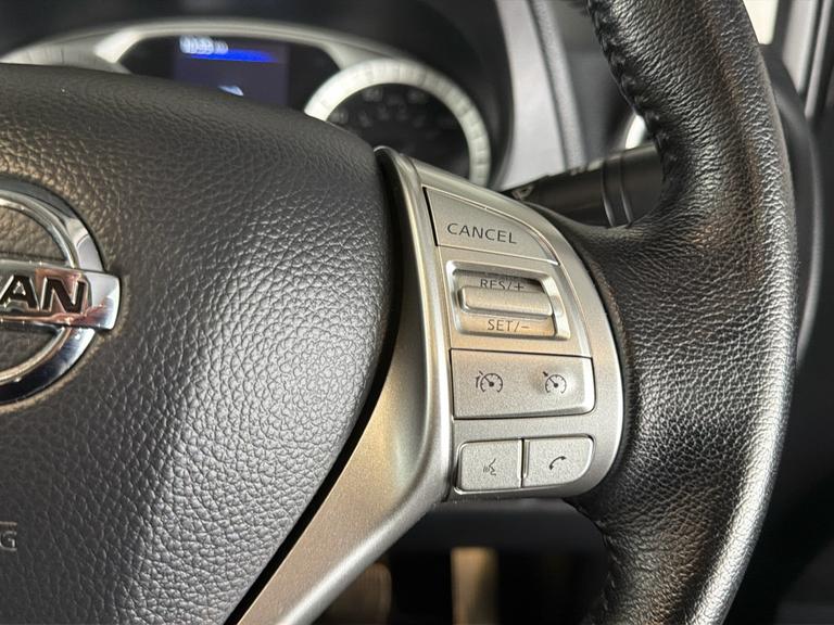 NISSAN Navara Photo bsapi-f64e45101b251c08343decbb3d5fb5605711940b.jpg
