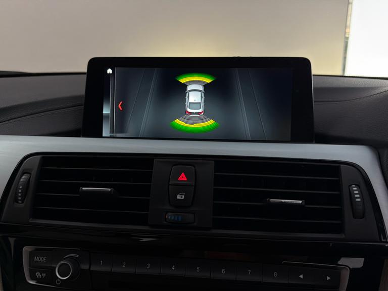 BMW 4 Series Photo bsapi-f6673674ac7ec831b20cd46d0812853e6ad11fbc.jpg