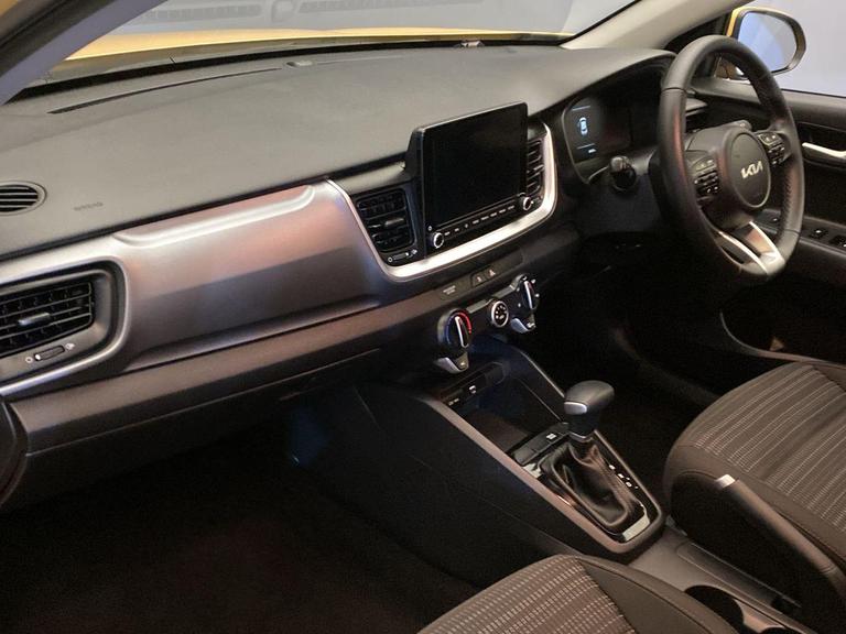 Kia STONIC Photo bsapi-f6d0c872faa6516d3ed10691327643f0f4a677ab.jpg