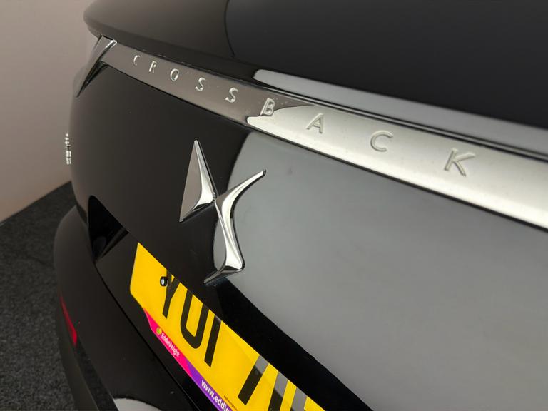 DS Automobiles 7 Crossback Photo bsapi-f6ee553b2d65600434bbc6de5f4d657c79088f3f.jpg