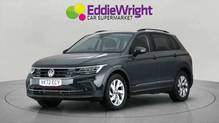 VOLKSWAGEN Tiguan Photo bsapi-f6ef855058fef520b72c52b808fa6792b2fc7141.jpg