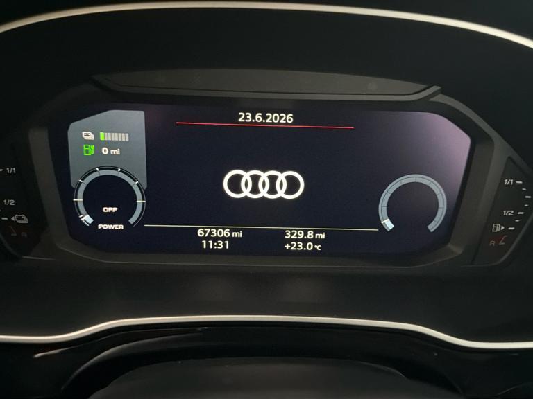 Audi Q3 Photo bsapi-f7bde8754d3134570c4d9a6549ccda1d58c1db41.jpg