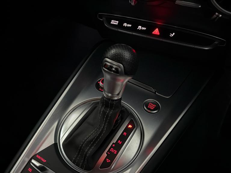 AUDI Tt Photo bsapi-f7c0dc9d3863833c57832b11b2dd6f7d61a2f223.jpg