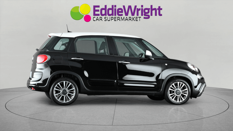 FIAT 500L Photo bsapi-f8b2fadaf9ab9d8f142693b7aef63da33df833d9.jpg