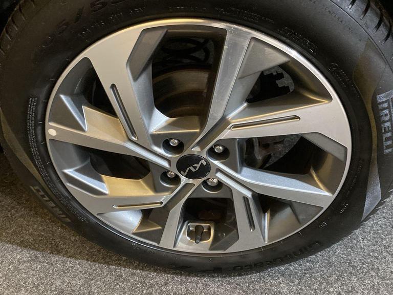 Kia STONIC Photo bsapi-fb38e09d997d15e1254055e3284bcf6ef1bd4a03.jpg
