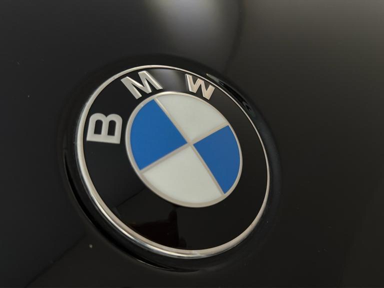 BMW 5 Series Photo bsapi-fc2606e3d8f622199d1e9d97fbfdc3c0a46cb510.jpg