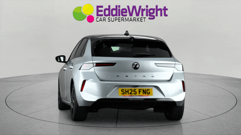 VAUXHALL Astra Photo bsapi-fc57d51095653e614783fa7aacbf3120801b642c.jpg