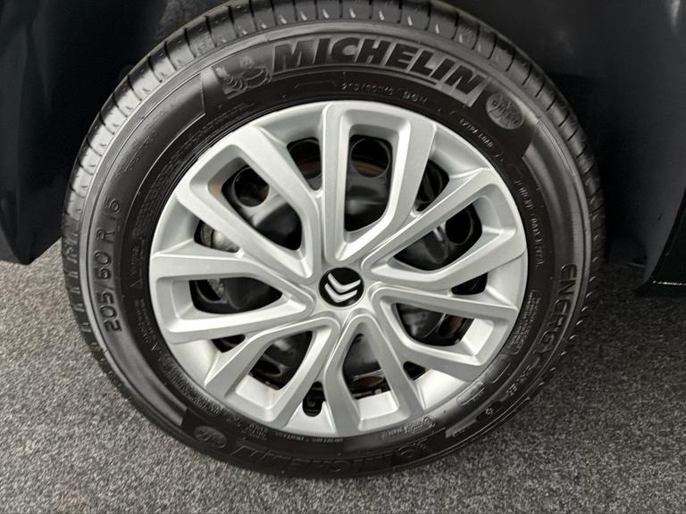 Citroen Berlingo Photo bsapi-fcbca955c38c5143d472cfc5a5f369a19c048fbb.jpg