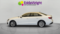 Audi A4 Photo 2