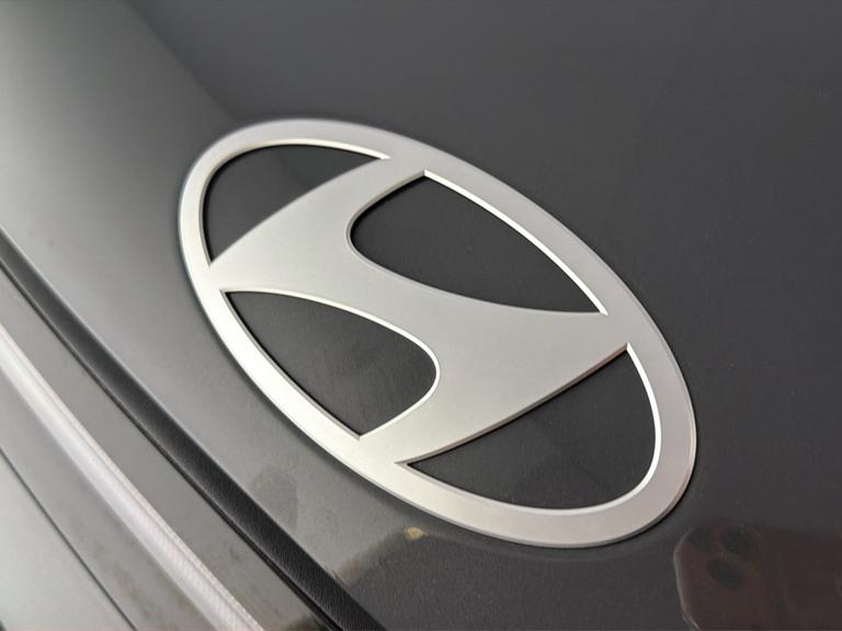 HYUNDAI KONA Photo bsapi-fdfd7e6c38843be29545abc0a36252cb05c7567d.jpg