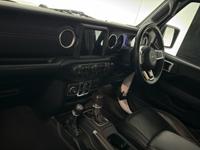 JEEP Wrangler Photo 28