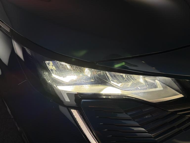 PEUGEOT 3008 Photo bsapi-fe7586836aa123cd75f14879b03ea5d927cb4a7d.jpg