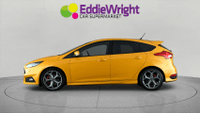 Ford Focus Photo 3