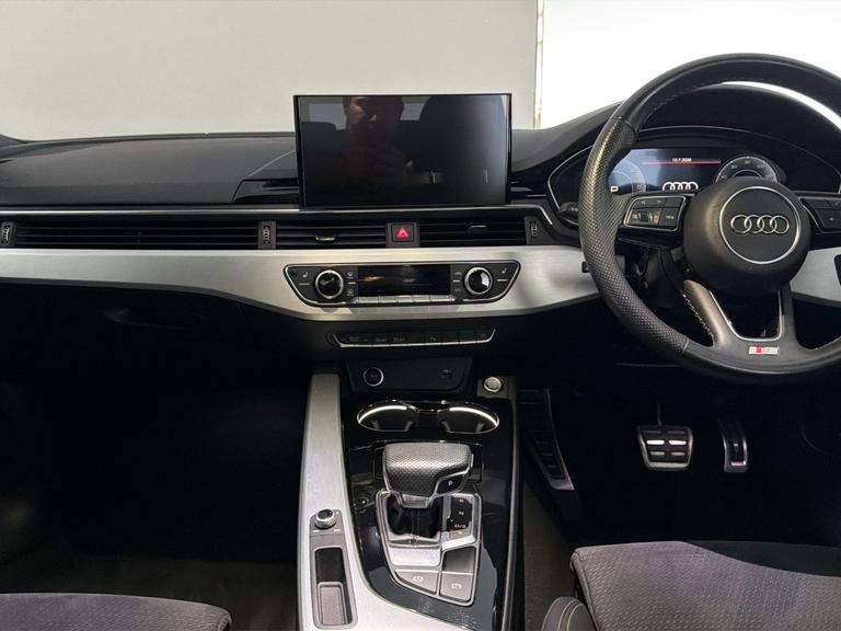AUDI A4 Photo bsapi-ff524c412107f5146578cabdb835c0fe2fa9ef8d.jpg