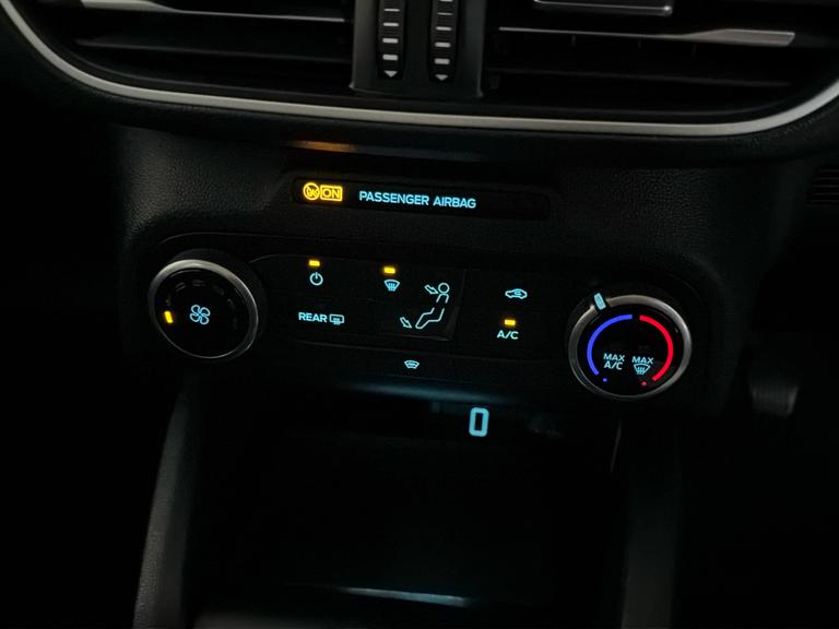 FORD Focus Photo bsapi-ff541060436862d889fd3b576dc535e55d1ab431.jpg
