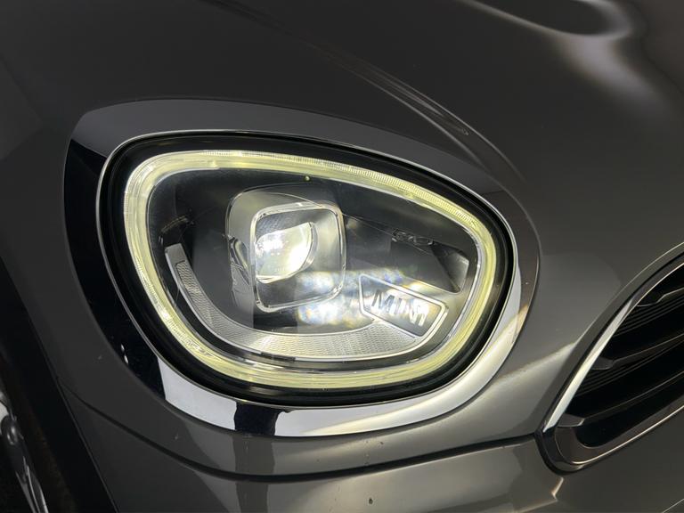 MINI COUNTRYMAN Photo bsapi-ffc94f21d4f7b272b63b6bacb881dd83a2df12fc.jpg