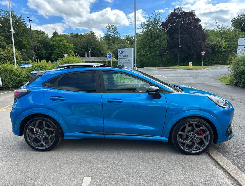 Ford Puma Photo c004571a-7874-4174-986e-c167e1a5f7f0.jpg
