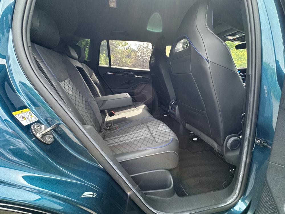 Used Volkswagen Tiguan D7CEB 25