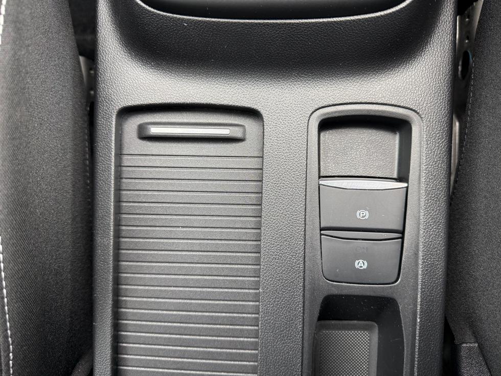 Ford Focus Photo c0104899-9d80-4bed-8a90-86d9661388d7.jpeg