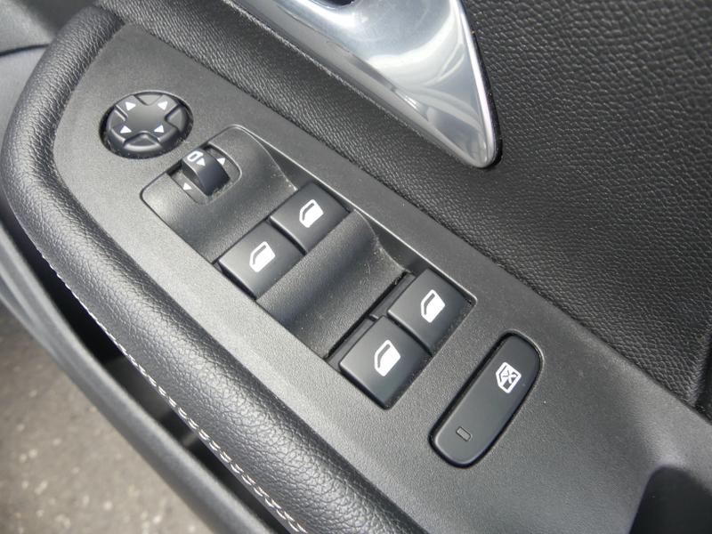 Vauxhall Mokka Photo c01080fa-3155-4907-8e75-7350c1968b23.jpg