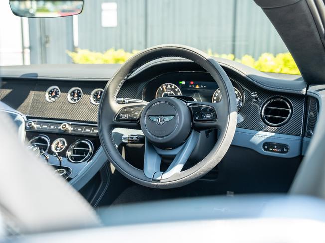 BENTLEY Continental GT Photo 10