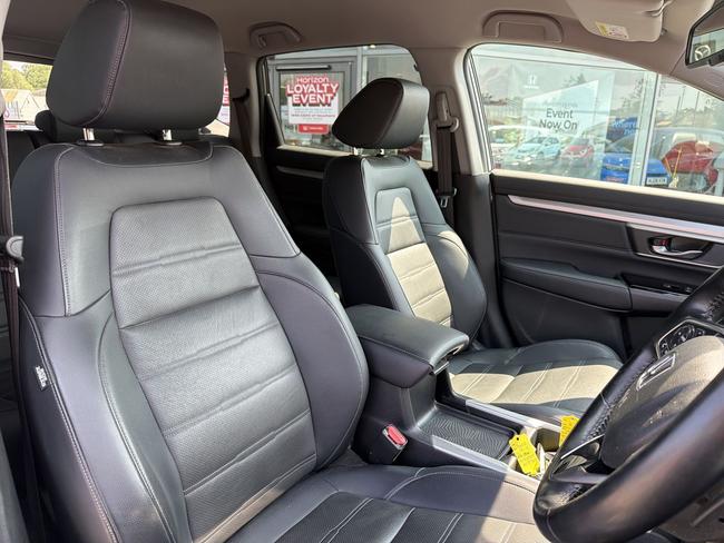 Honda CR-V Photo c024a29b-e95b-4dc4-a8f3-c5d7a668b581.jpg