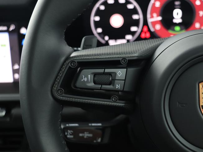PORSCHE 911 Photo 21