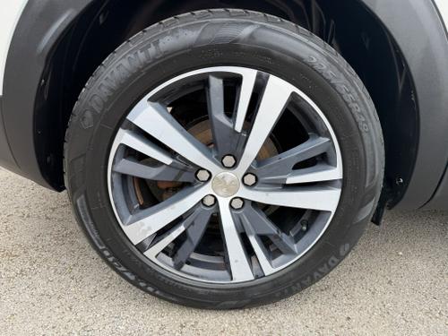 Peugeot 3008 Photo c043e080-71d5-4b23-9cac-bd4eb1579958.jpeg