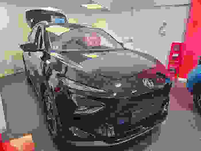 Used ~ MG S5 TROPHY LONG RANGE BLACK at Hawkins Motor Group