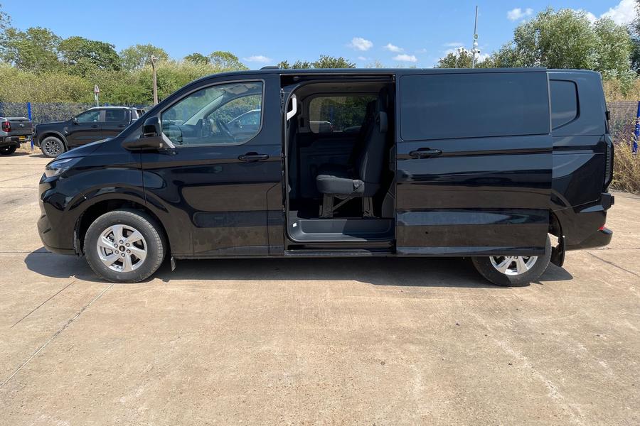 Ford TRANSIT CUSTOM Photo c04b4af1-496e-4a2e-a001-cbff6039aee6.jpg