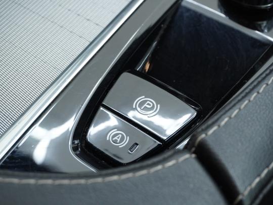 Volvo XC90 Photo c04f5fc3-0e9c-4b67-b973-a02060d65bde.jpg