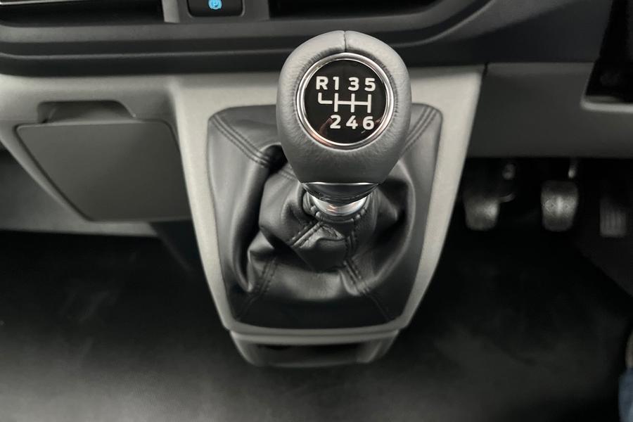 Ford TRANSIT CUSTOM Photo c053fb5f-cc5b-4c1d-83ff-4f8422112882.jpg