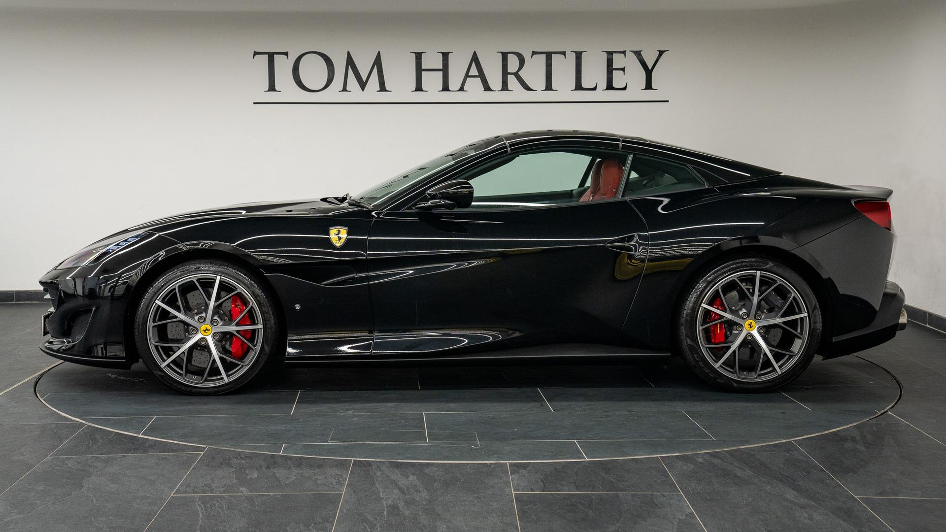 Ferrari Portofino Photo c05575f2-d044-4a92-82ab-48ac919e5eb7.jpg