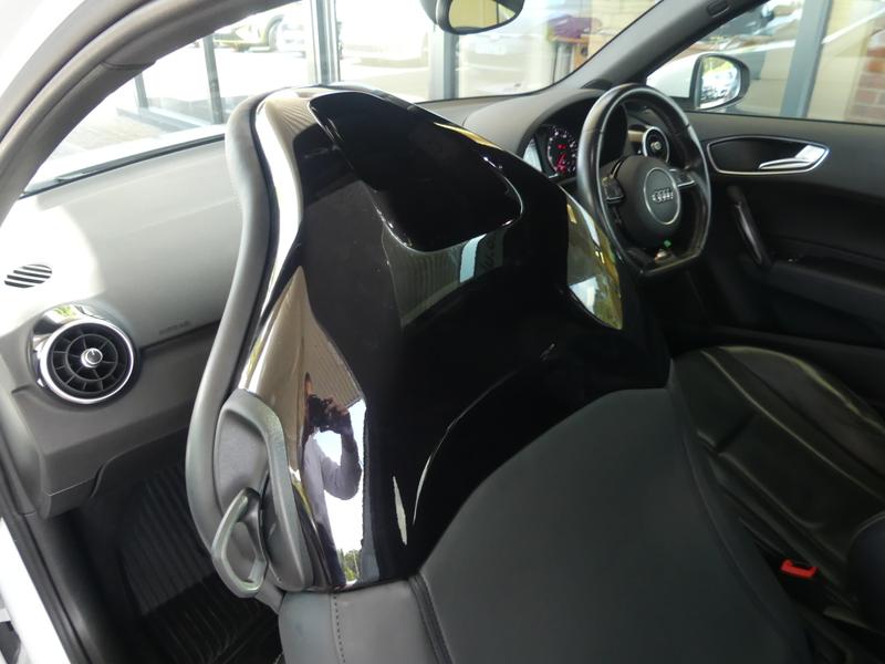 Audi A1 Photo c056fbd6-e4a4-4618-9a6d-6f328ce05113.jpg