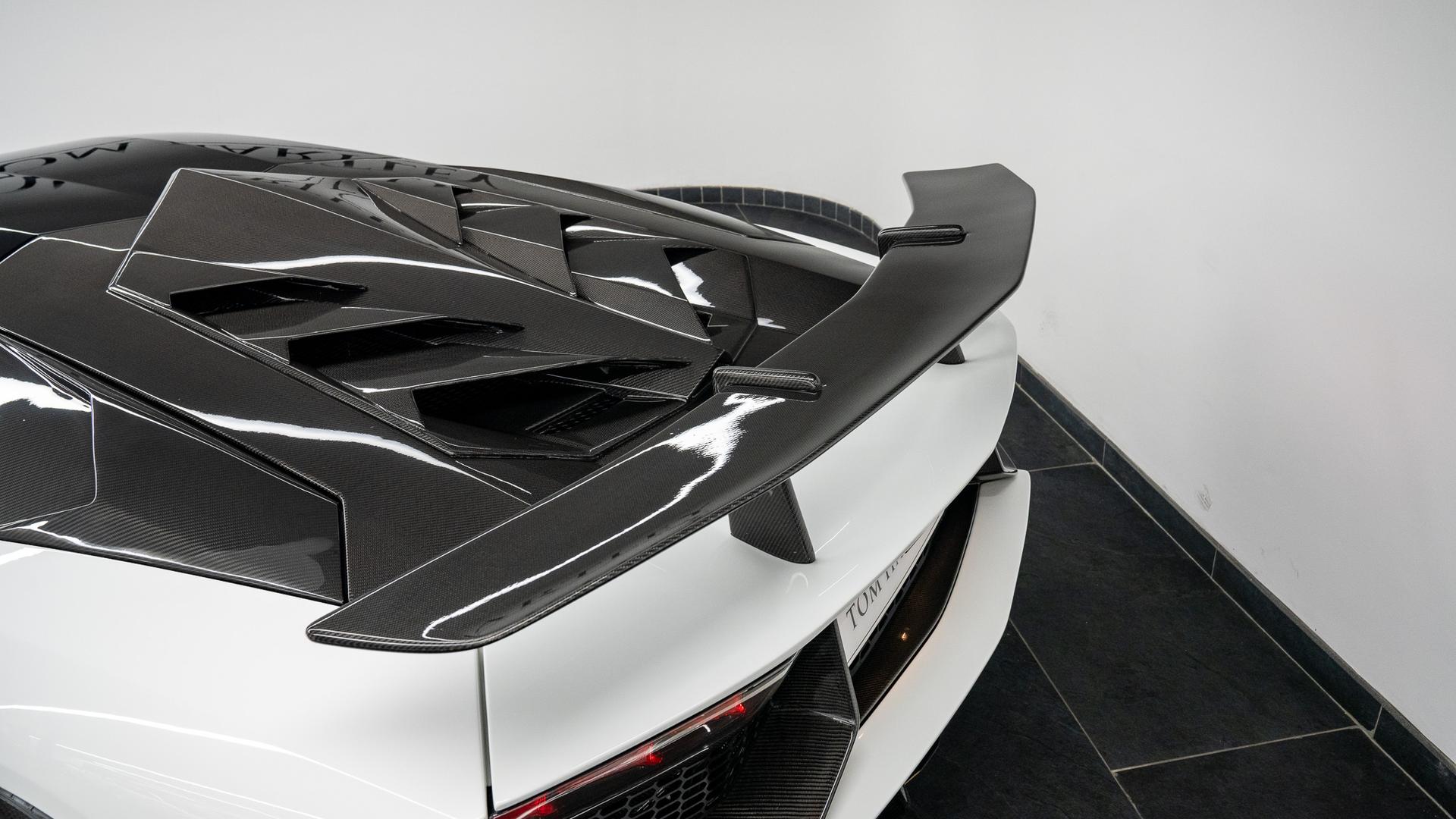 LAMBORGHINI Aventador Photo c07724cd-ef78-4a8b-a4c4-f3f21b477ca3.jpg