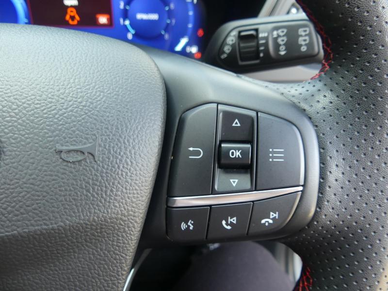 Ford Kuga Photo c0863c9a-6c9b-49da-8d27-12b0ad1a1bf8.jpg