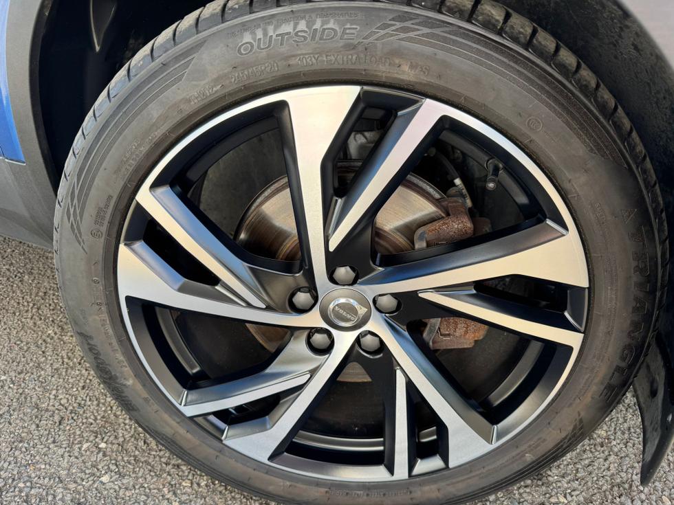 Volvo XC40 Photo c09204b7-e81b-432b-828d-827adc5f08c8.jpeg