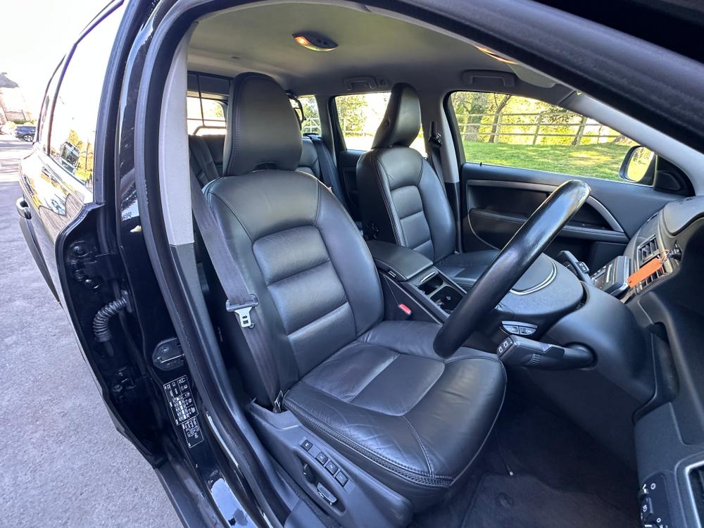 Used Volvo XC70 RE11DBU 18