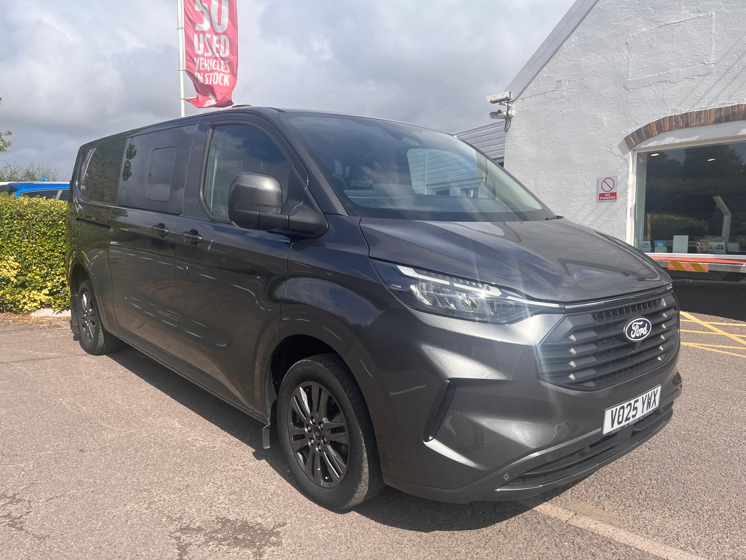 Used Ford TRANSIT CUSTOM VO25YWX 12